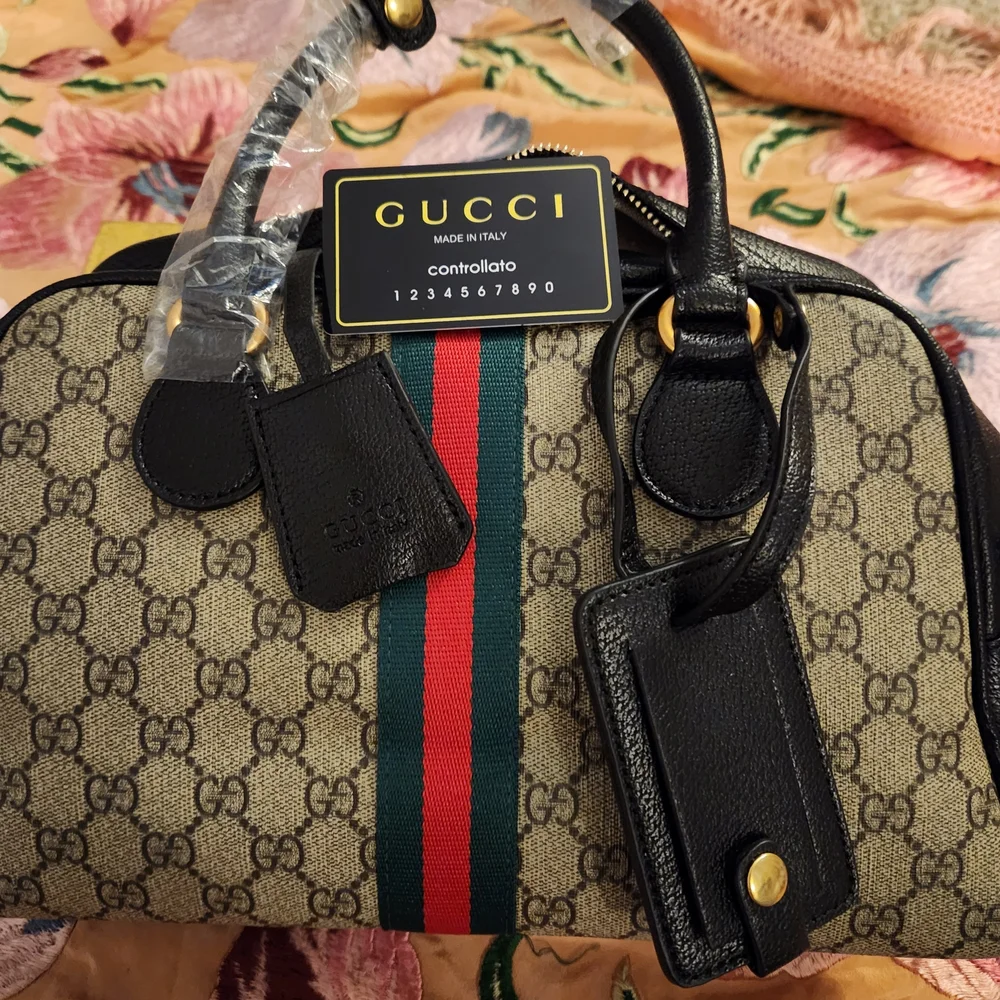 Gucci Beige and Black Women's Bag - Picture 2 of 5